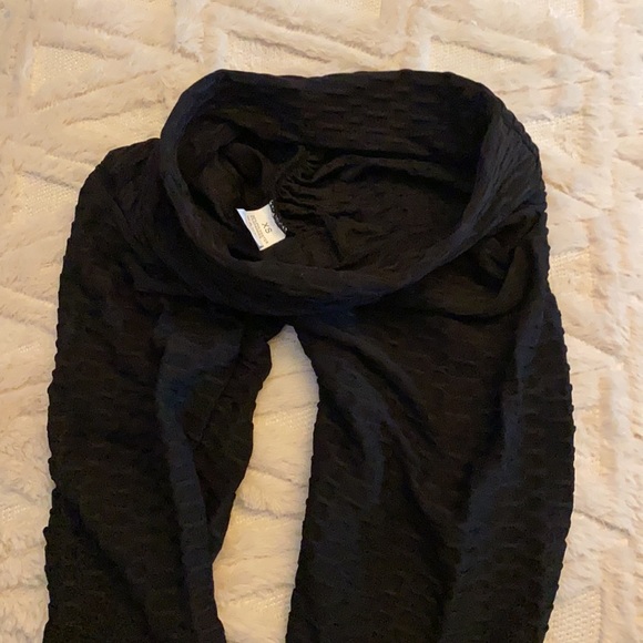 Infamous Tik Tok leggings!! - Picture 4 of 4